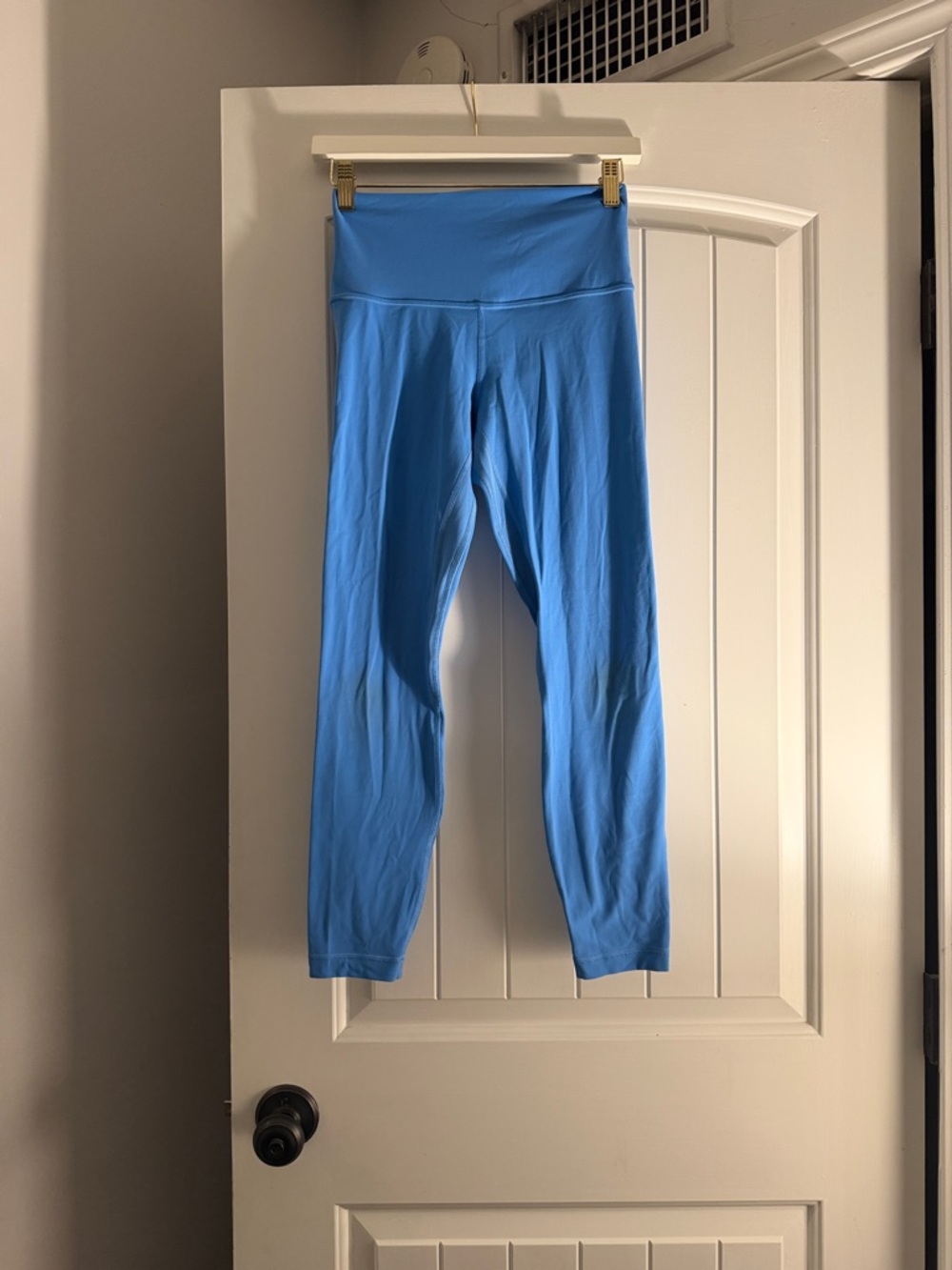 Women’s LULULEMON Blue High-Waist Active Leggings